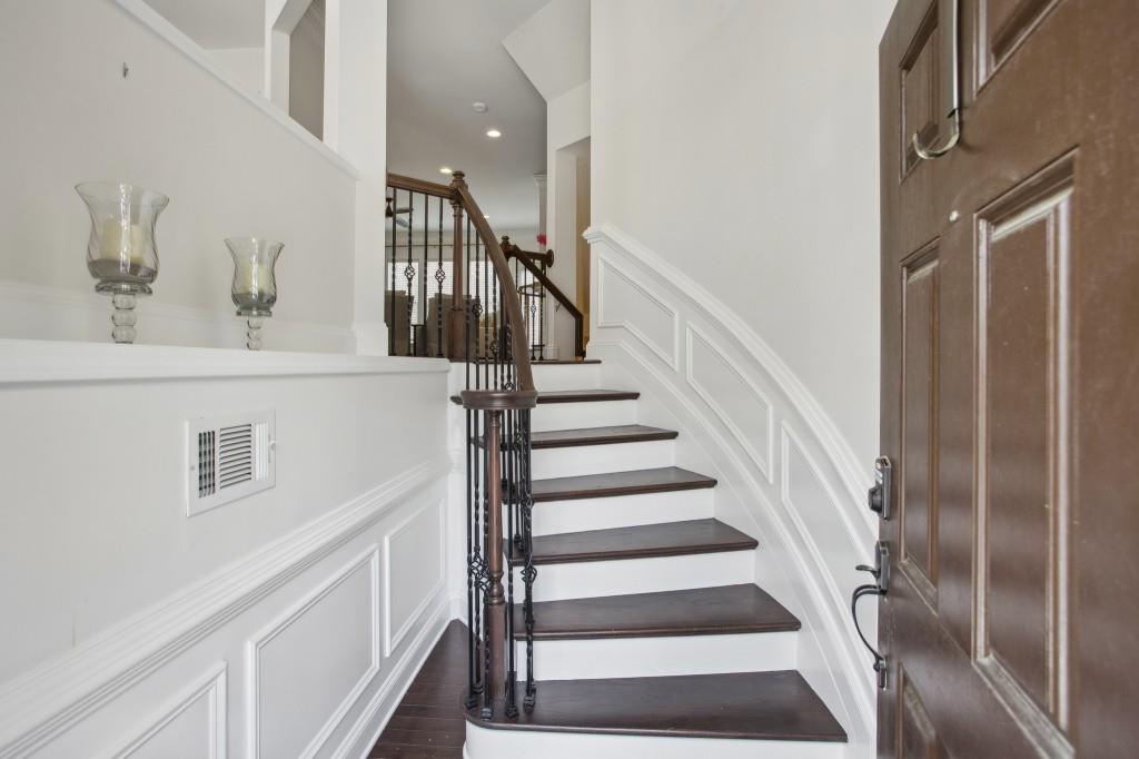 346 Ardmore Court