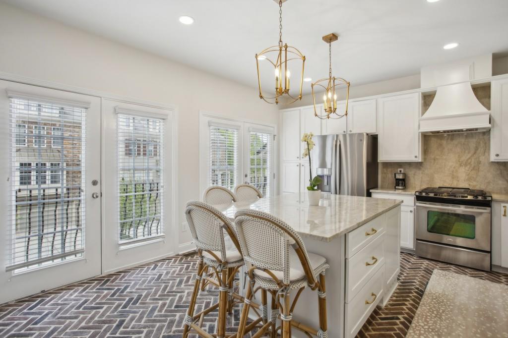346 Ardmore Court, Atlanta, Georgia image 10
