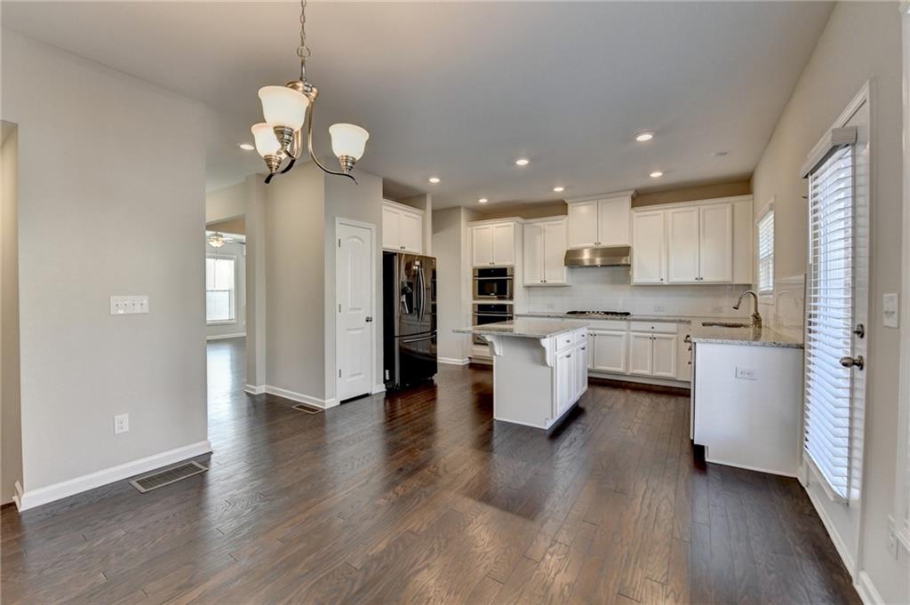776 Sunset Park Drive, Suwanee, Georgia image 37