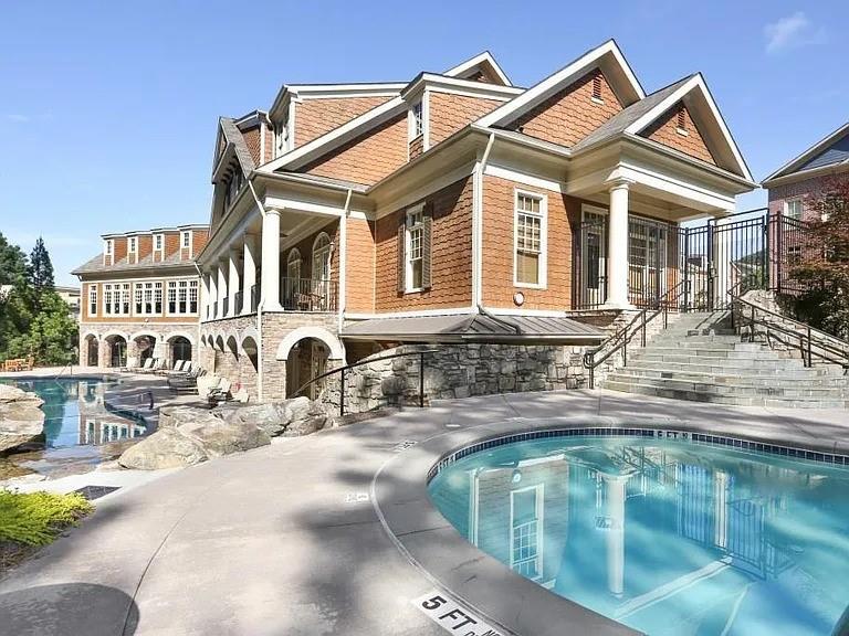 402 River Vista Drive, Atlanta, Georgia image 33