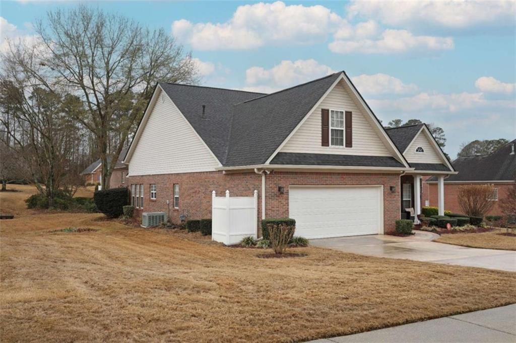 Photo of 140 Winecoff Drive, Fayetteville, GA 30214 (MLS # 7704528)