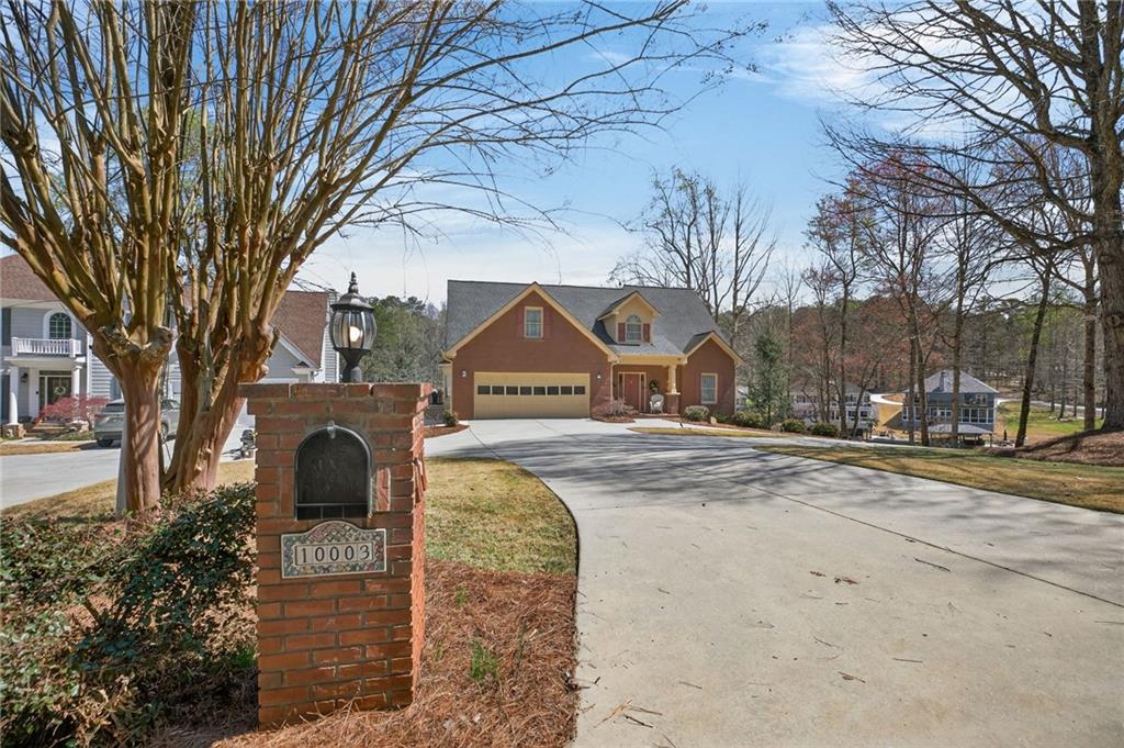 10003 Lakeview Parkway
