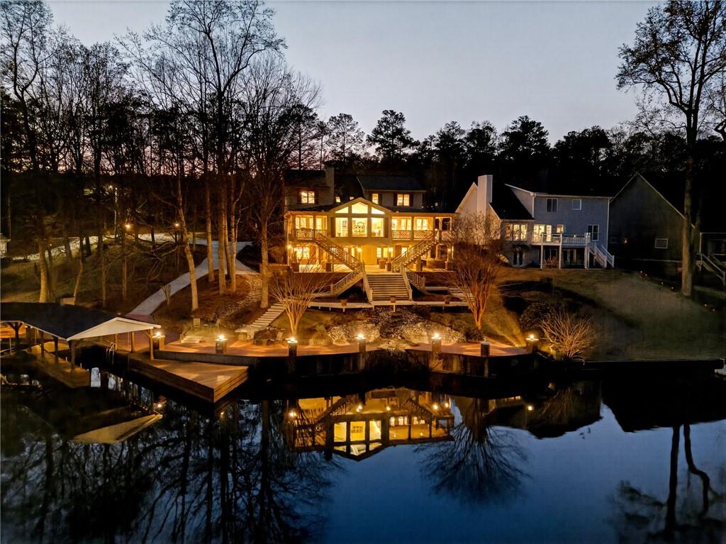 10003 Lakeview Parkway