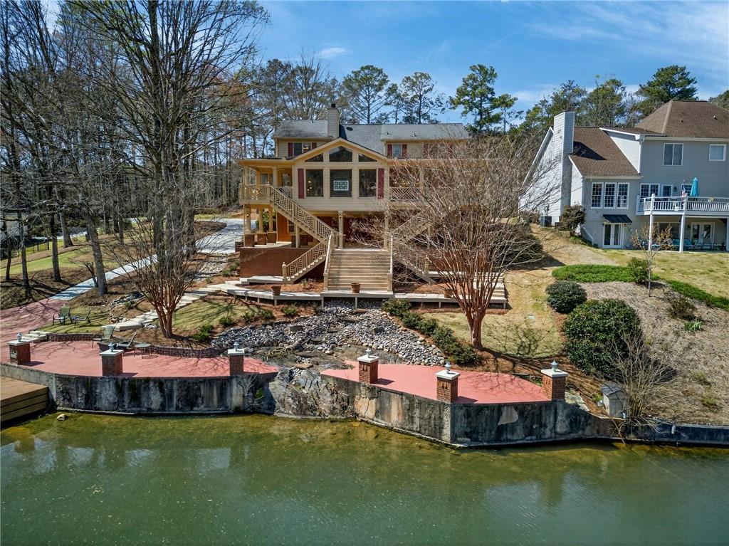 10003 Lakeview Parkway