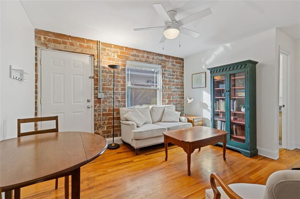 24 Daniel Street SE 12