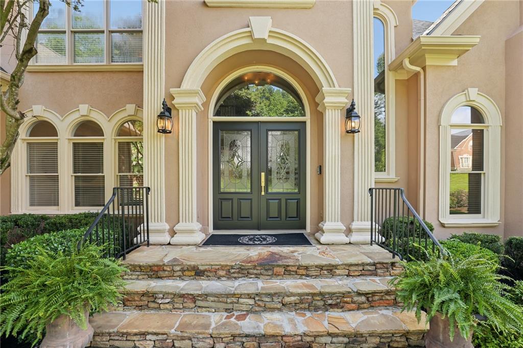 12135 Helleri Hollow