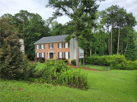 Homes For Sale - 4656 Chimney Rock Drive<br/> Lilburn, GA 30047