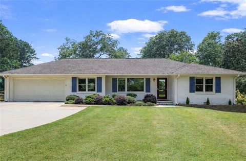 2489 Sunset Drive NE Atlanta GA 30345