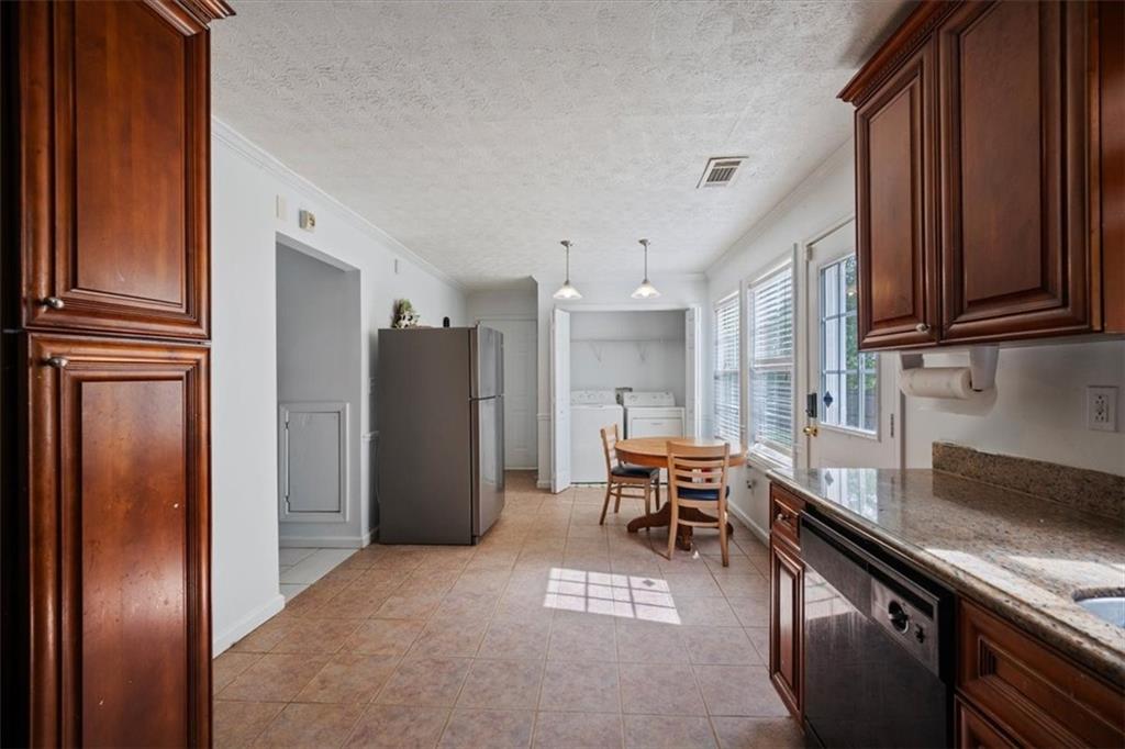 70 Fairclift Drive, Covington, Georgia image 11