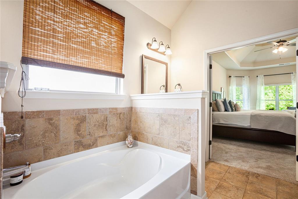 6140 Stillwood Lane, Cumming, Georgia image 18
