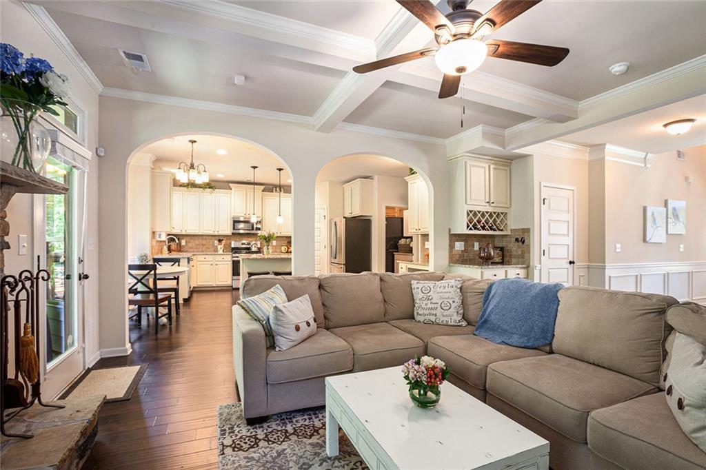 6140 Stillwood Lane, Cumming, Georgia image 3