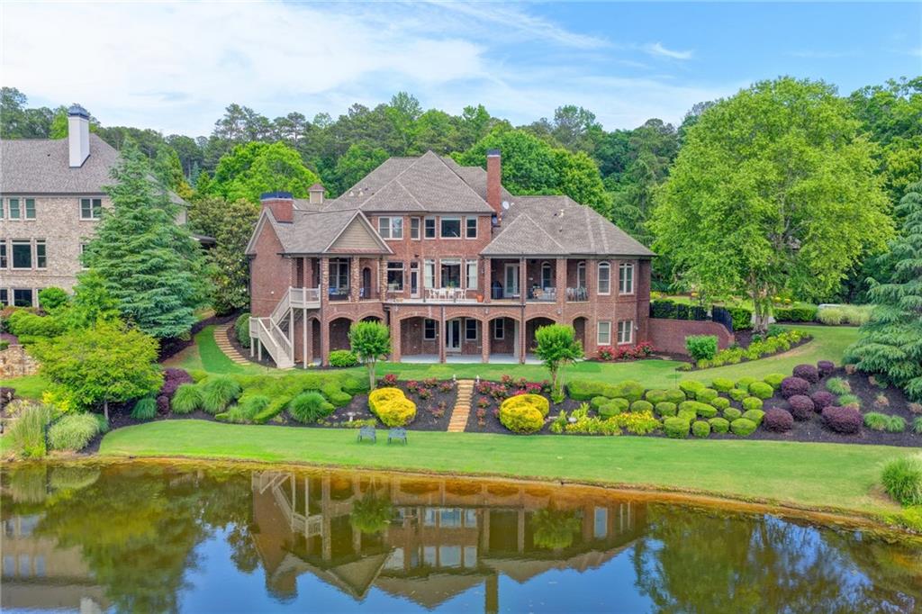 2565 Hermitage dr Drive