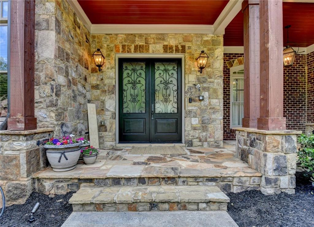 2565 Hermitage dr Drive