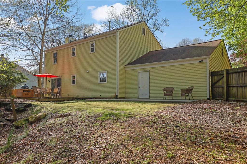 925 Crab Orchard Drive, Roswell, Georgia image 35