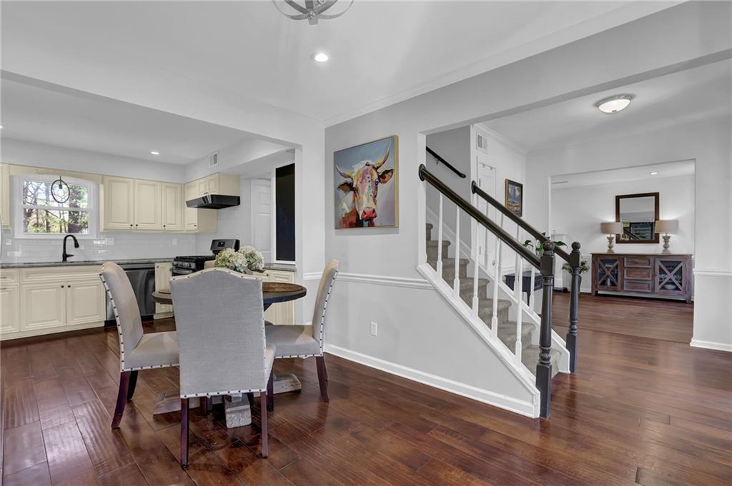 925 Crab Orchard Drive, Roswell, Georgia image 7