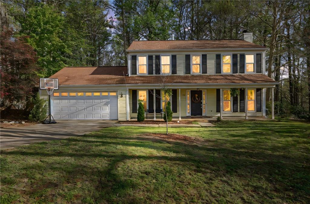 925 Crab Orchard Drive, Roswell, Georgia image 2