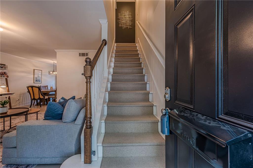 136 Peachtree Memorial Drive NW RI1