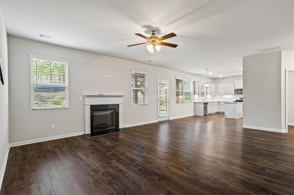 3573 Stonebranch Lane, Loganville, Georgia image 12