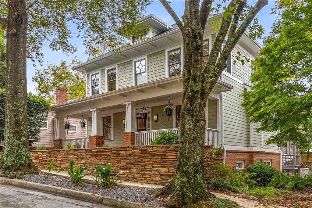 280 Sutherland Place NE