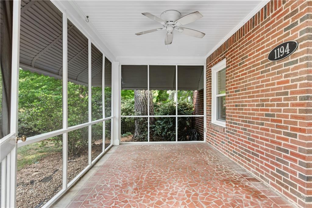 1194 Spring Valley Lane NE LEFT