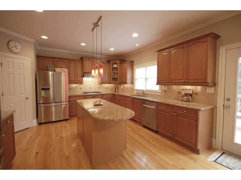 3168 Willowstone Drive, Duluth, Georgia image 9