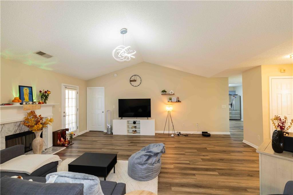 199 Amelia Creek Way