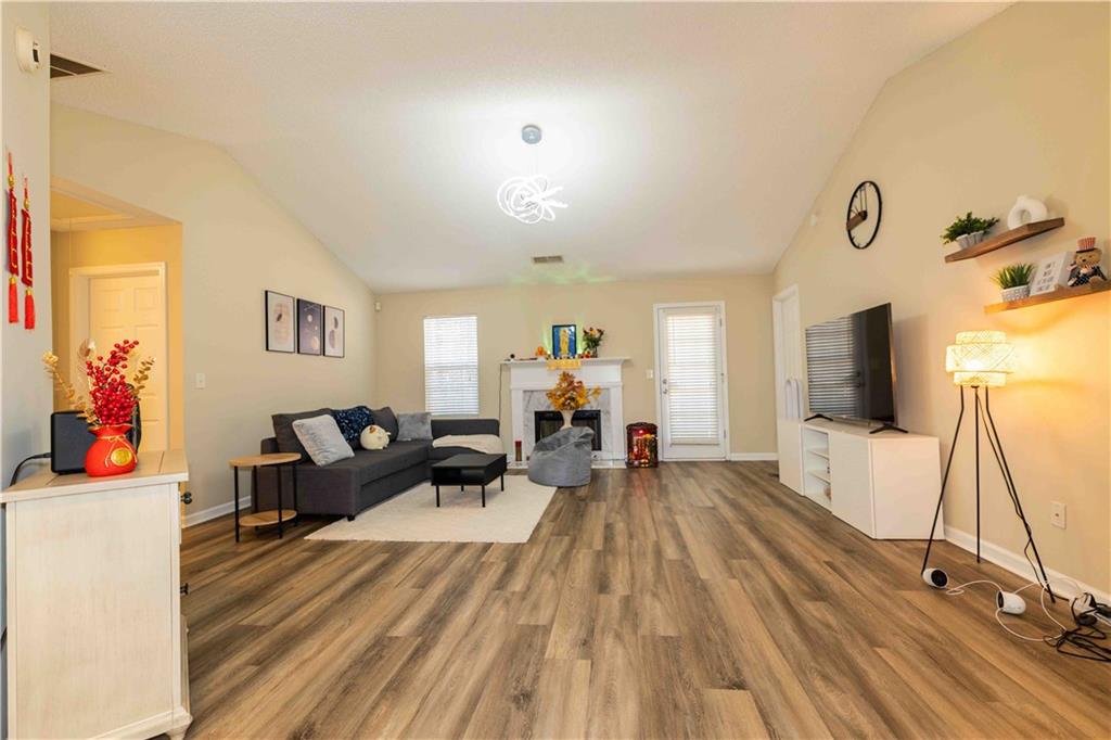 199 Amelia Creek Way