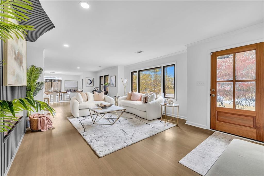 1306 Poplarcrest Cir SE