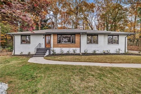 Photo of 1306 Poplarcrest Cir SE, Atlanta, GA 30316 (MLS # 7710169)