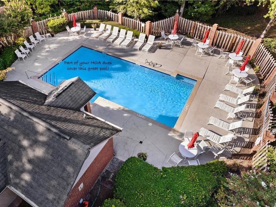 6433 Deerings Lane