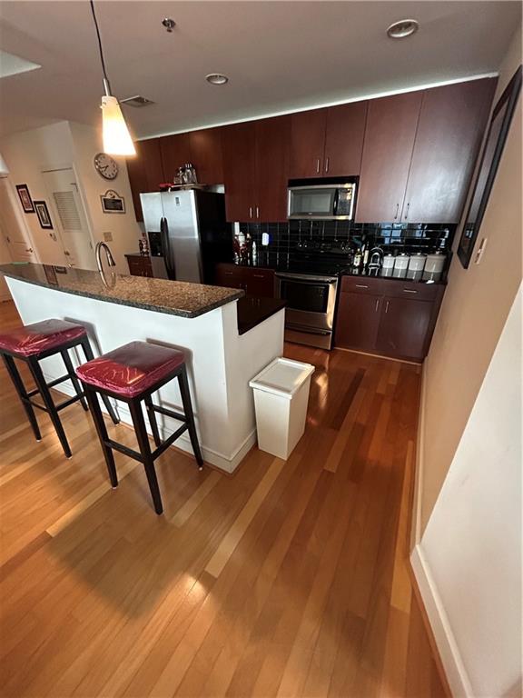 44 Peachtree Place NE 424