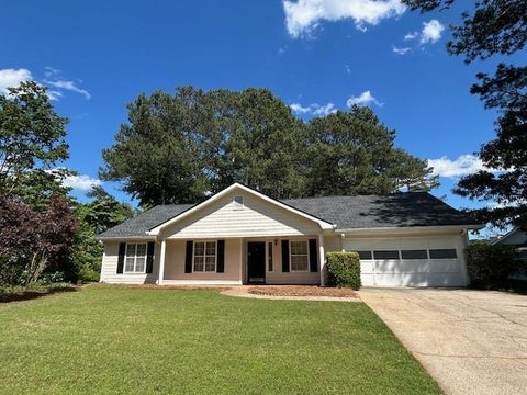 Homes For Rent - 1303 Chandler Court<br/> Acworth, GA 30102