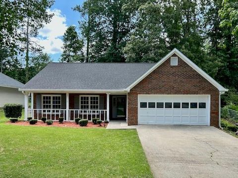 Single Family Residence in Sugar Hill GA 611 Simmons Mine Circle.jpg