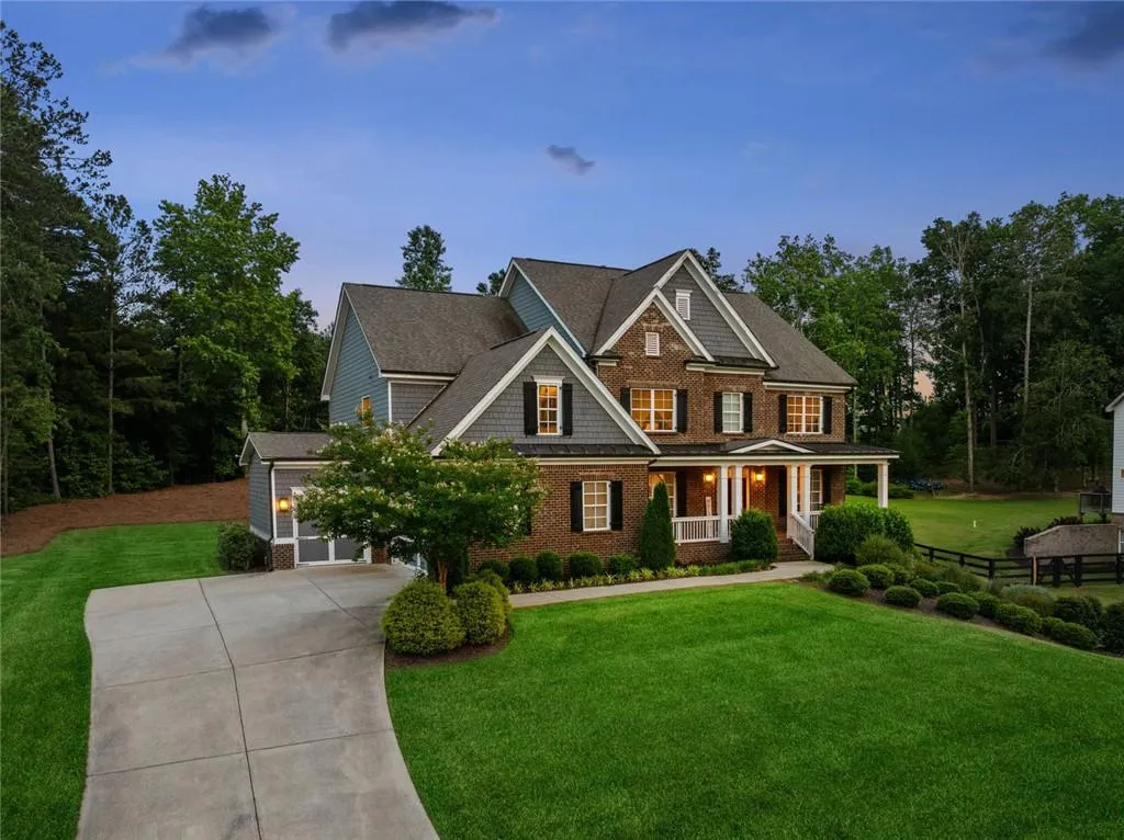 Canton, Georgia 30115, United States, 5 Bedrooms Bedrooms, ,5 BathroomsBathrooms,Residential,Active,142594