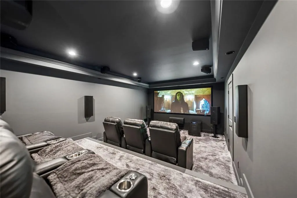 Canton, Georgia 30115, United States, 5 Bedrooms Bedrooms, ,5 BathroomsBathrooms,Residential,Active,142594