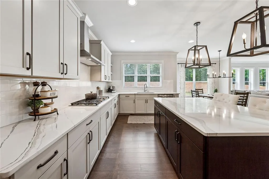 Canton, Georgia 30115, United States, 5 Bedrooms Bedrooms, ,5 BathroomsBathrooms,Residential,Active,142594