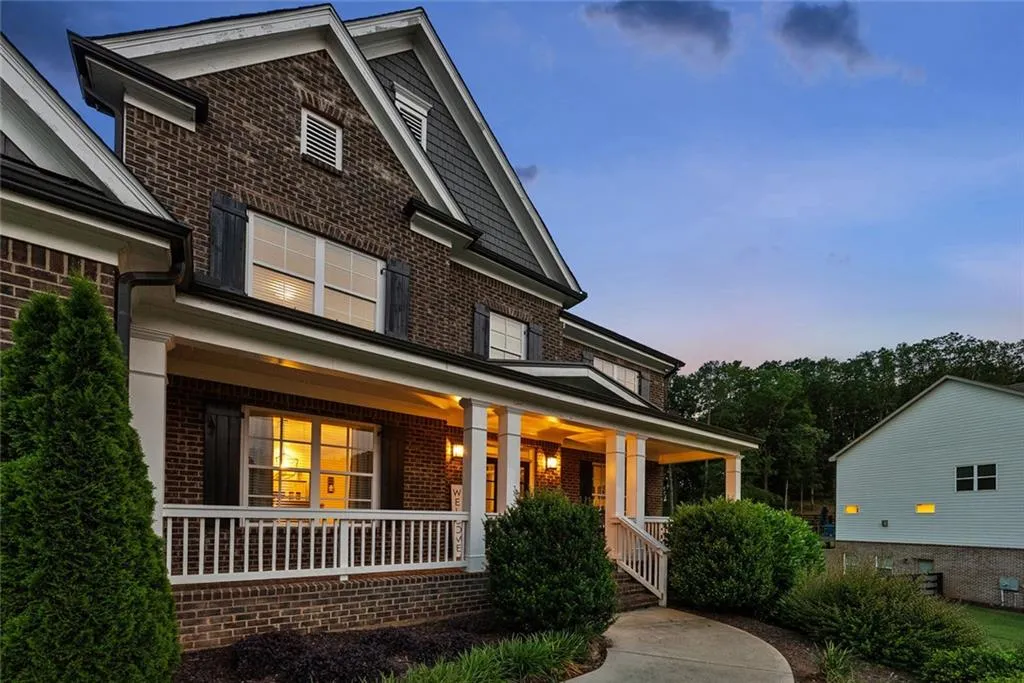 Canton, Georgia 30115, United States, 5 Bedrooms Bedrooms, ,5 BathroomsBathrooms,Residential,Active,142594