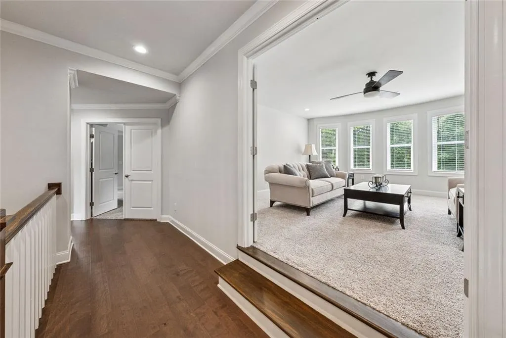 Canton, Georgia 30115, United States, 5 Bedrooms Bedrooms, ,5 BathroomsBathrooms,Residential,Active,142594