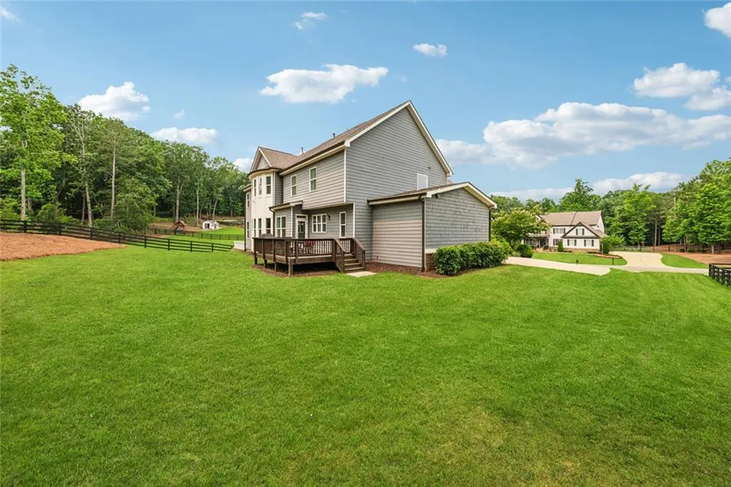 Canton, Georgia 30115, United States, 5 Bedrooms Bedrooms, ,5 BathroomsBathrooms,Residential,Active,142594