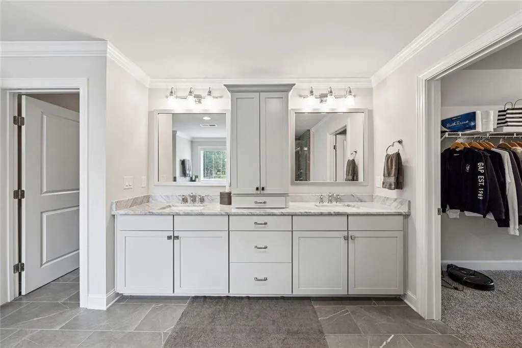 Canton, Georgia 30115, United States, 5 Bedrooms Bedrooms, ,5 BathroomsBathrooms,Residential,Active,142594