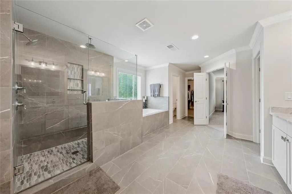 Canton, Georgia 30115, United States, 5 Bedrooms Bedrooms, ,5 BathroomsBathrooms,Residential,Active,142594