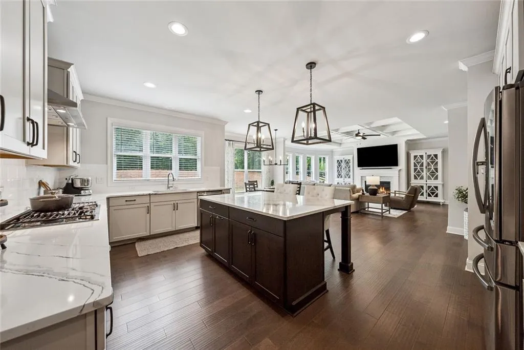 Canton, Georgia 30115, United States, 5 Bedrooms Bedrooms, ,5 BathroomsBathrooms,Residential,Active,142594