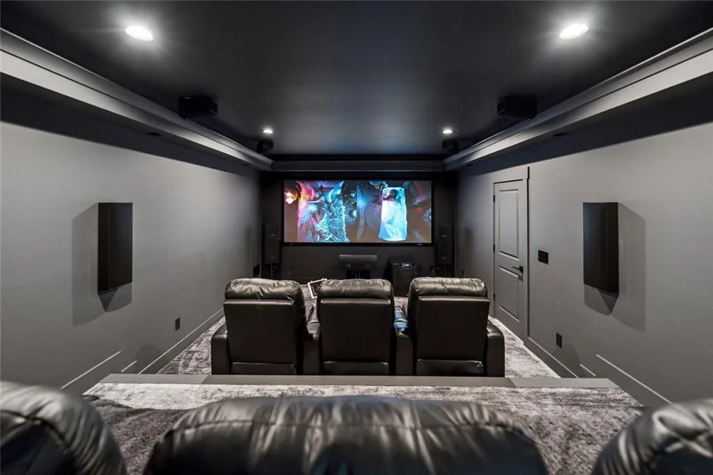 Canton, Georgia 30115, United States, 5 Bedrooms Bedrooms, ,5 BathroomsBathrooms,Residential,Active,142594