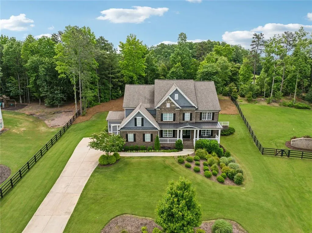 Canton, Georgia 30115, United States, 5 Bedrooms Bedrooms, ,5 BathroomsBathrooms,Residential,Active,142594