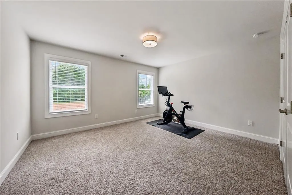 Canton, Georgia 30115, United States, 5 Bedrooms Bedrooms, ,5 BathroomsBathrooms,Residential,Active,142594