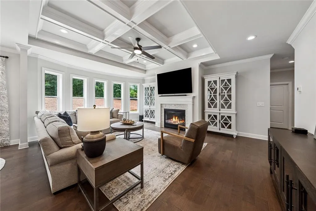 Canton, Georgia 30115, United States, 5 Bedrooms Bedrooms, ,5 BathroomsBathrooms,Residential,Active,142594