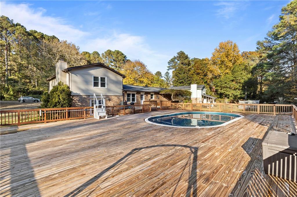 3222 MARTIN Drive SW