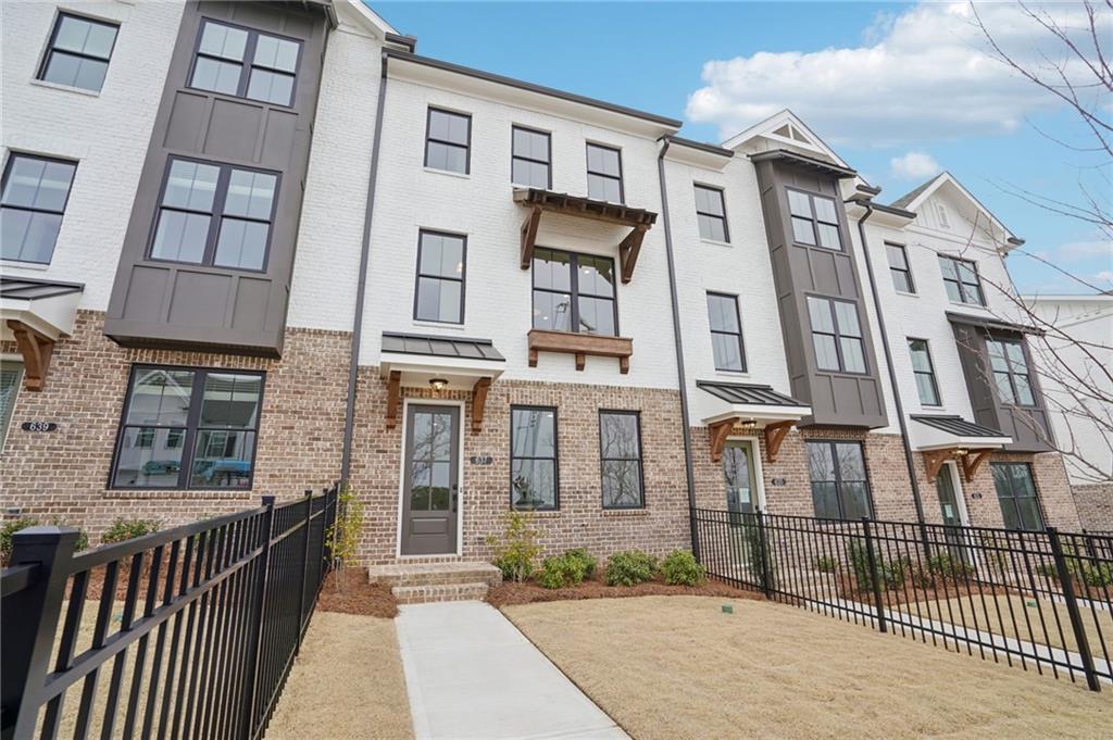 653 Silva Street 139