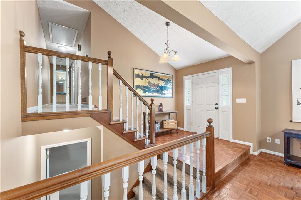 2256 Byron Court SW