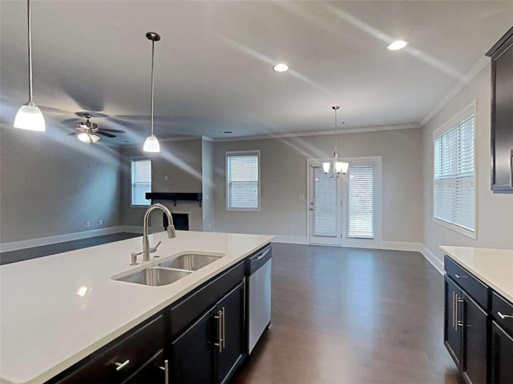 4138 Sparta Boulevard